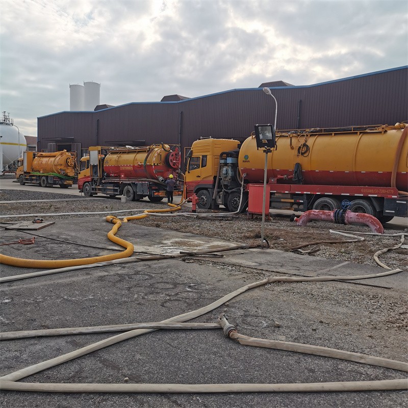 唐河污水池清理